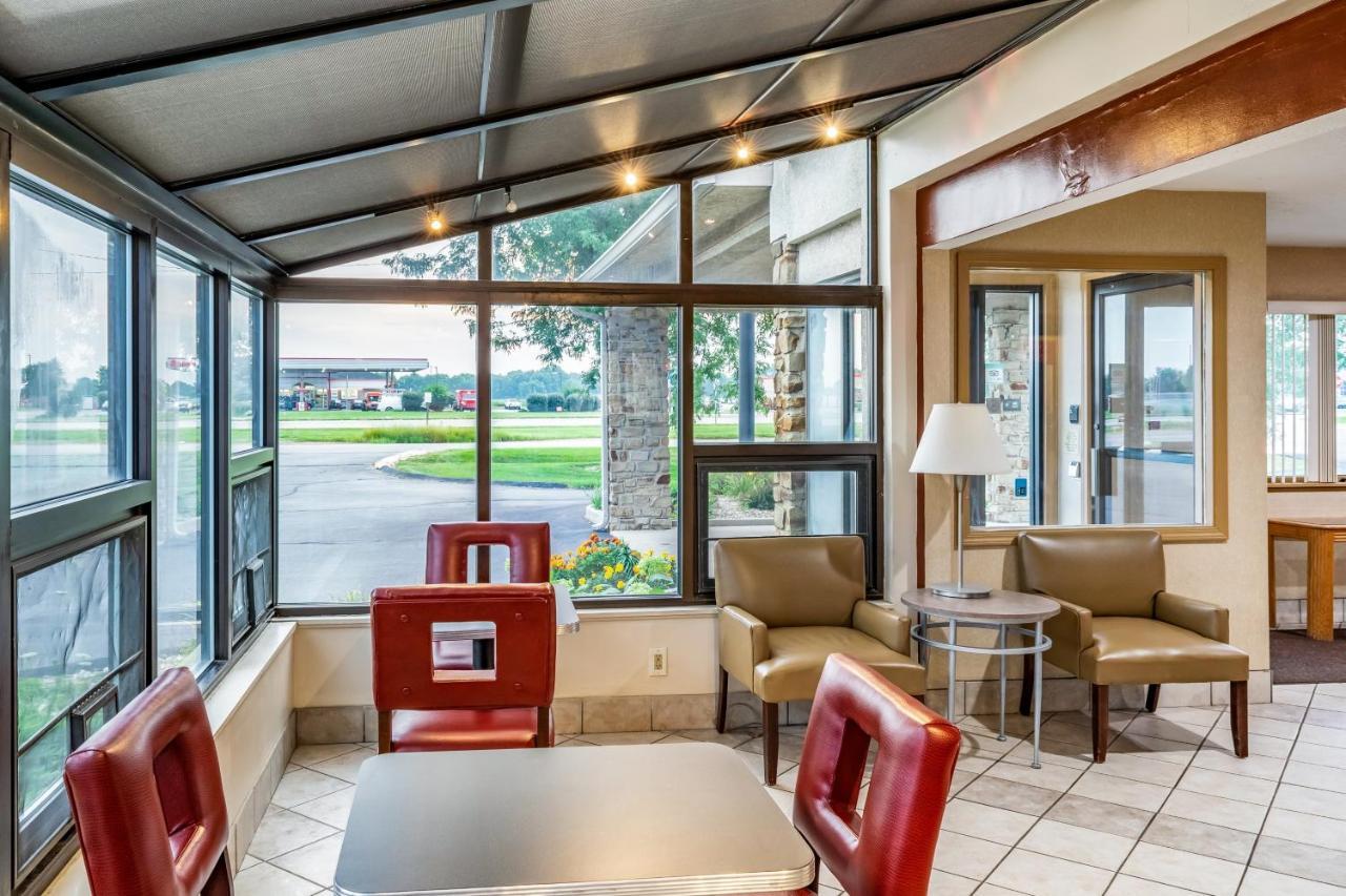Red Roof Inn Columbus - Taylorsville Exteriér fotografie