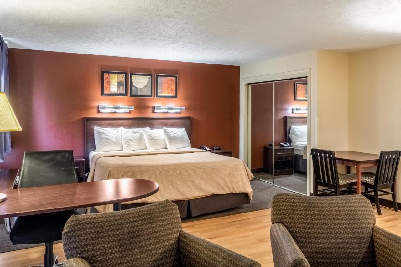 Red Roof Inn Columbus - Taylorsville Exteriér fotografie